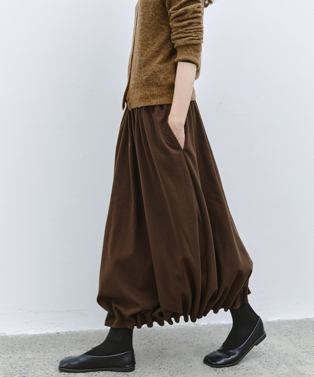 「10月下旬出荷予定」Wool-Like Balloon Flare Skirt