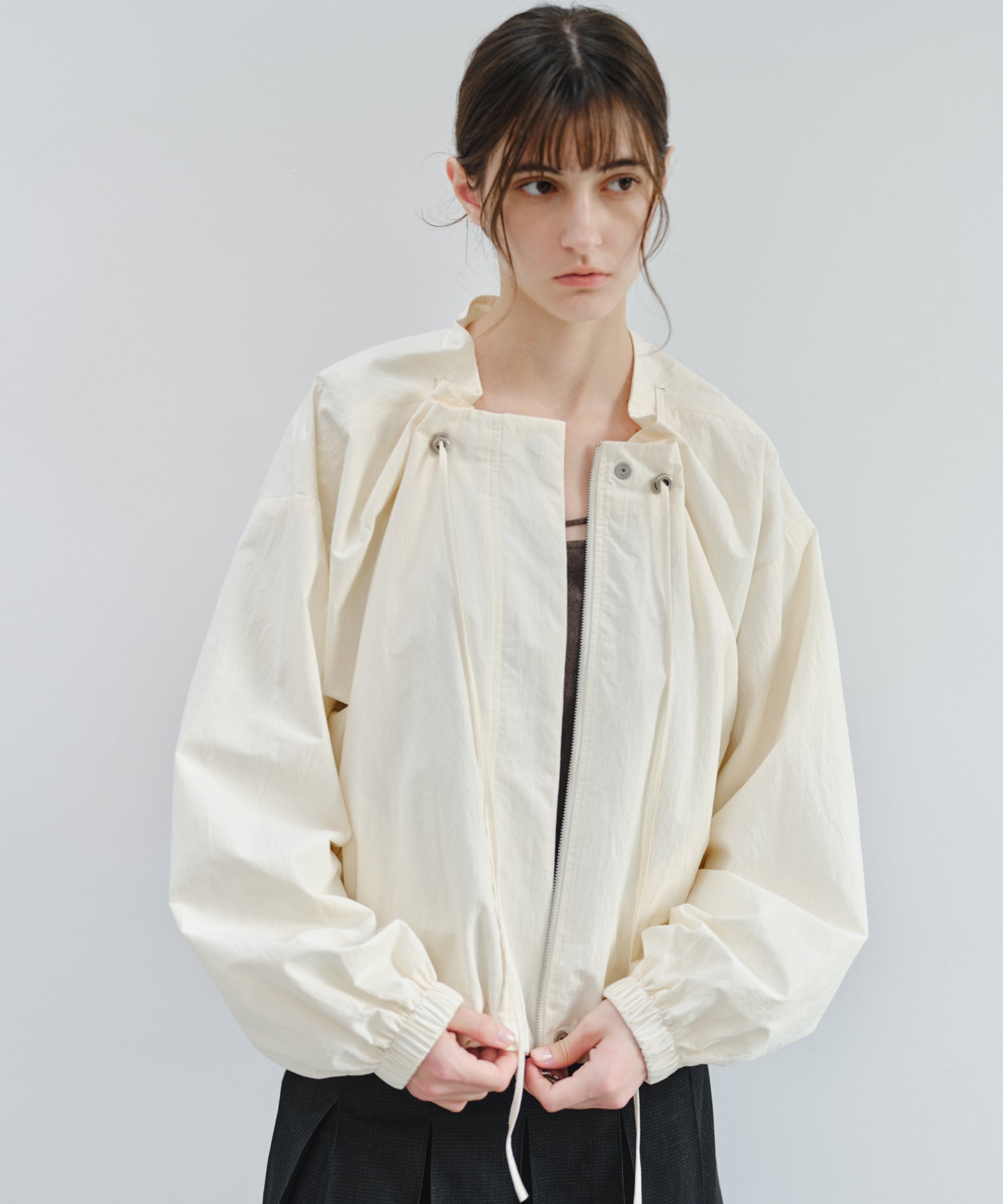 「9月下旬出荷予定」Drawstring Gathered Cropped Blouson