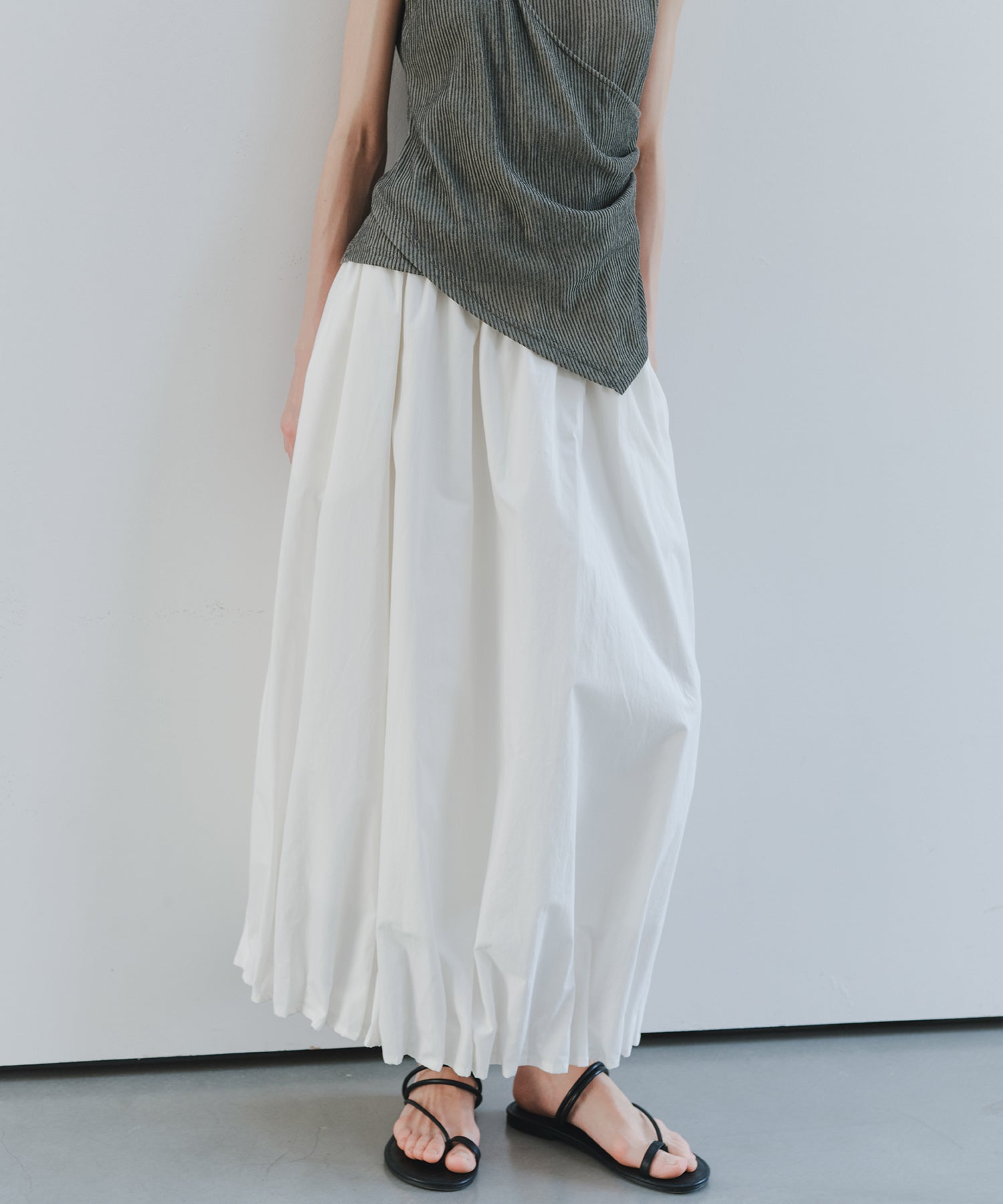「7月上旬～中旬出荷」Tucked Balloon Hem Maxi Skirt