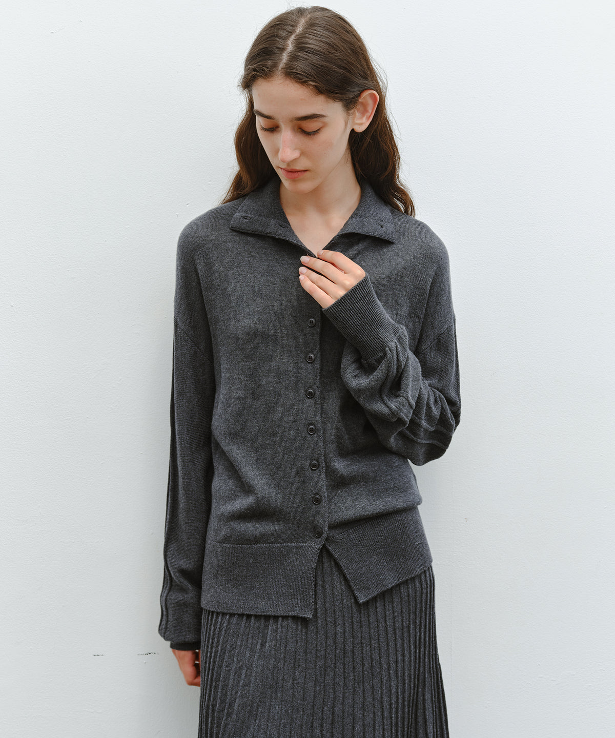 「10月下旬出荷予定」Wool Silk High Neck Button Knit Cardigan