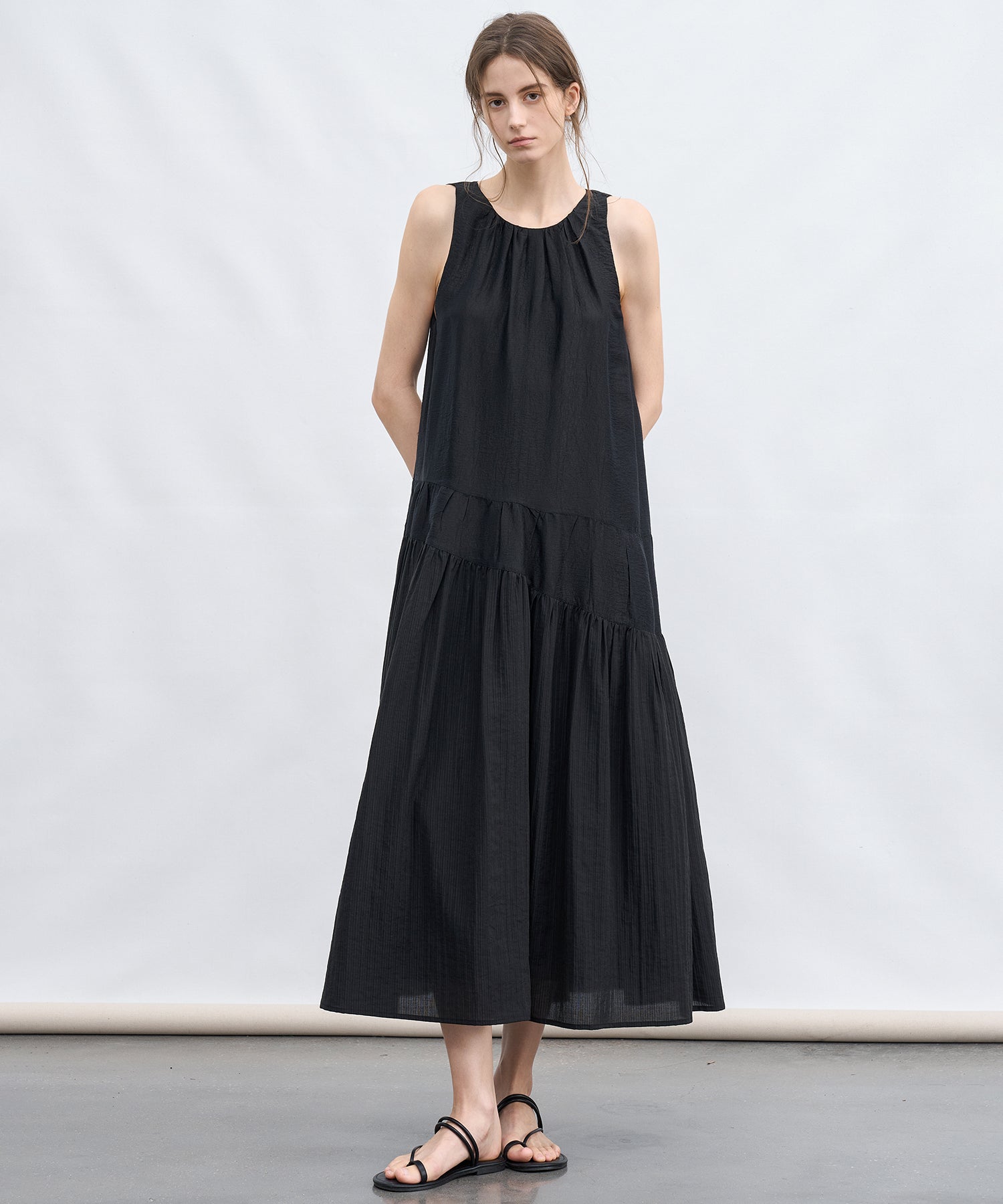「6月上旬～中旬出荷」Nuanced Sheer Tiered Dress