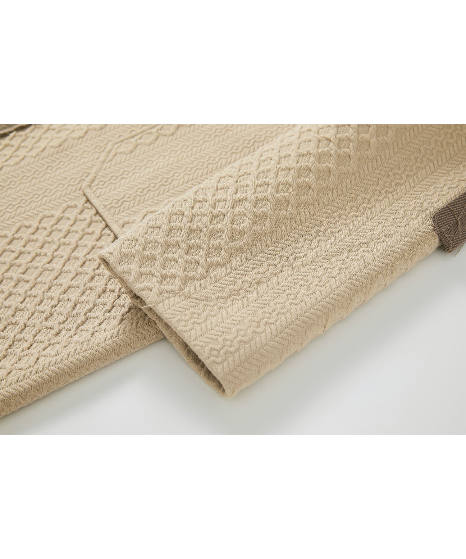 Cut-off line cable jacquard high neck long coat 