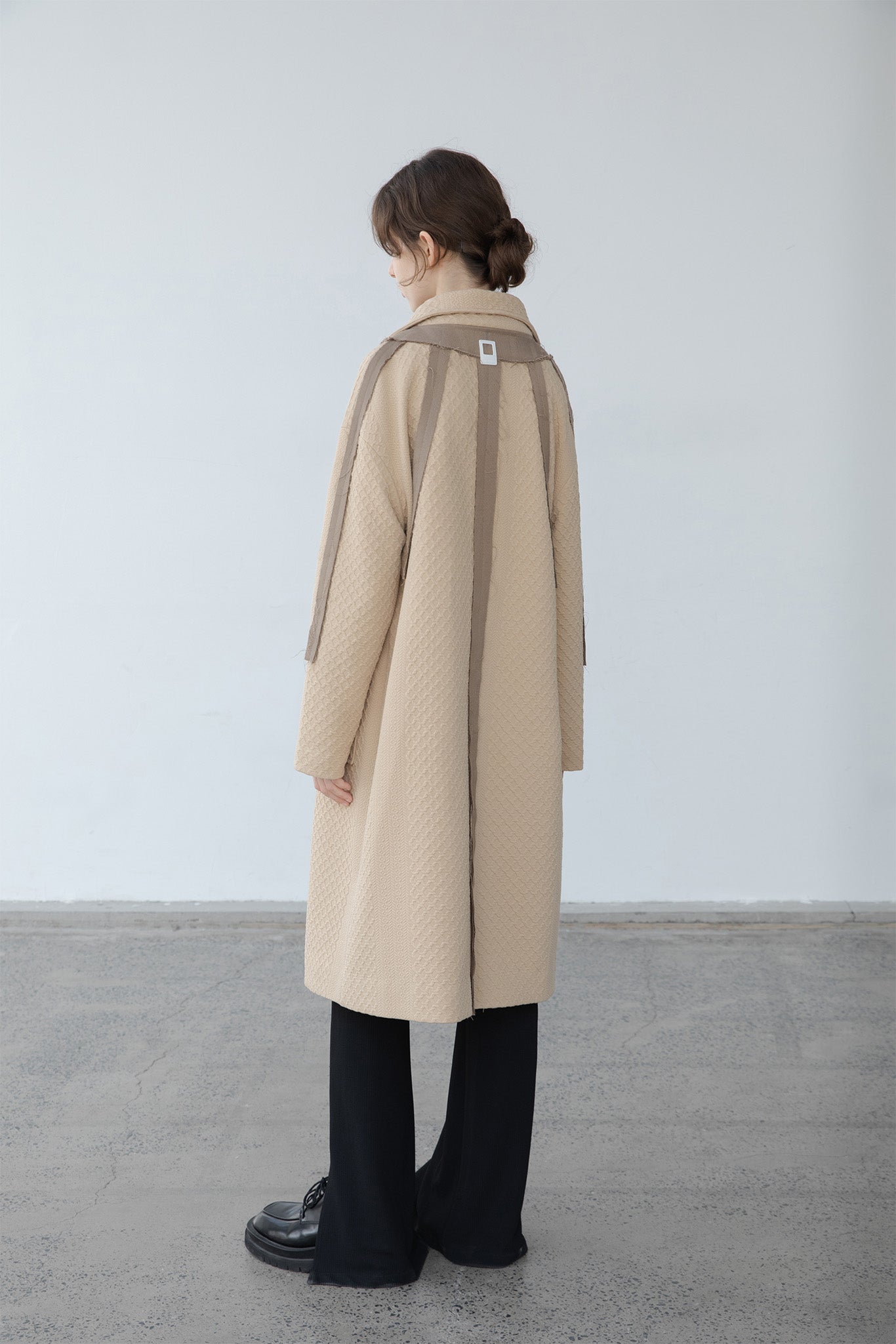Cut-off line cable jacquard high neck long coat 