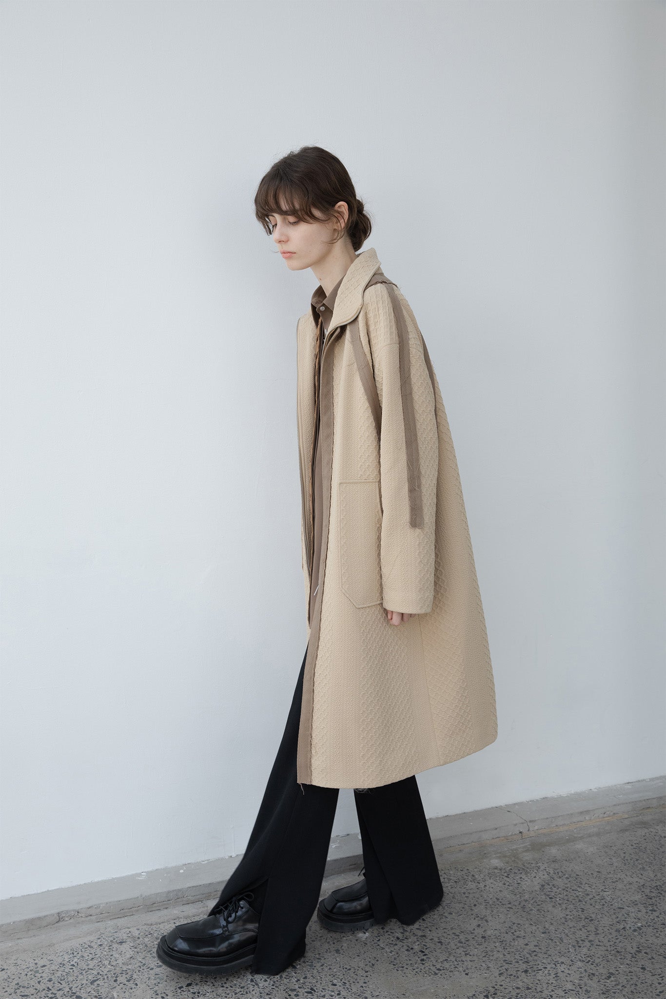 Cut-off line cable jacquard high neck long coat 