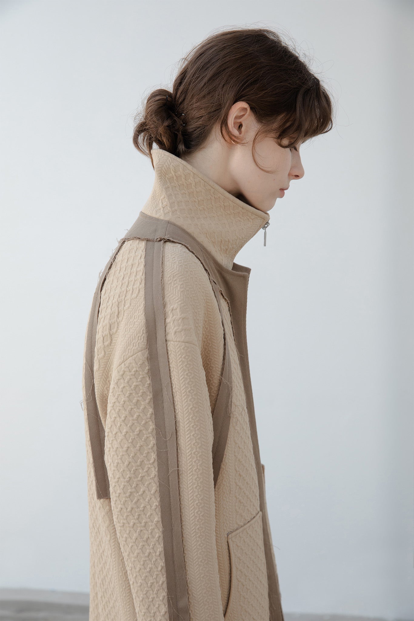 Cut-off line cable jacquard high neck long coat 