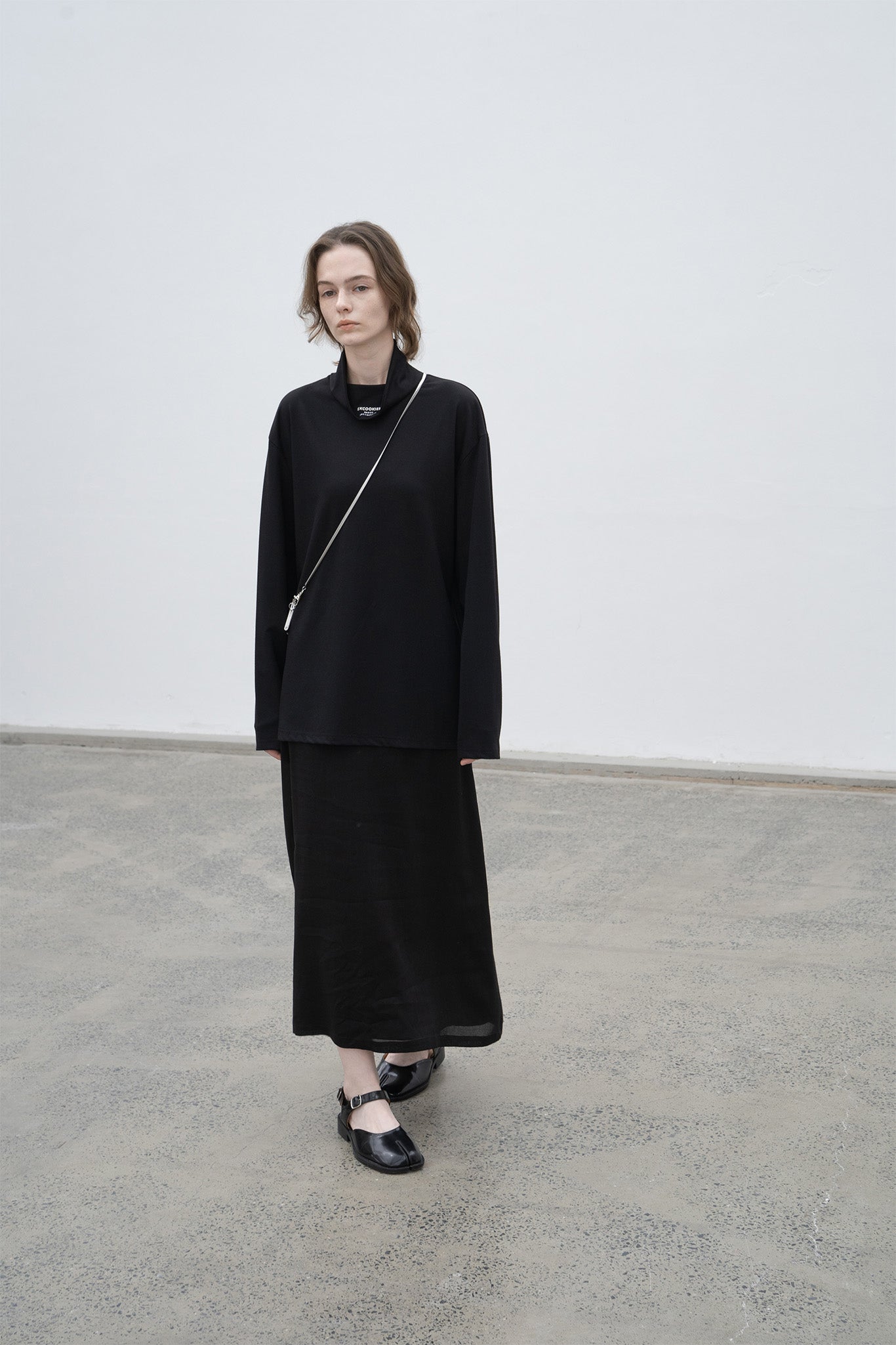 High neck long T-shirt cut-and-sew tops with logo 