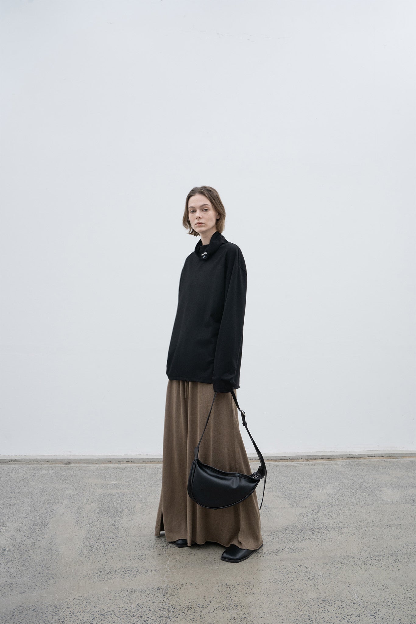 High neck long T-shirt cut-and-sew tops with logo 