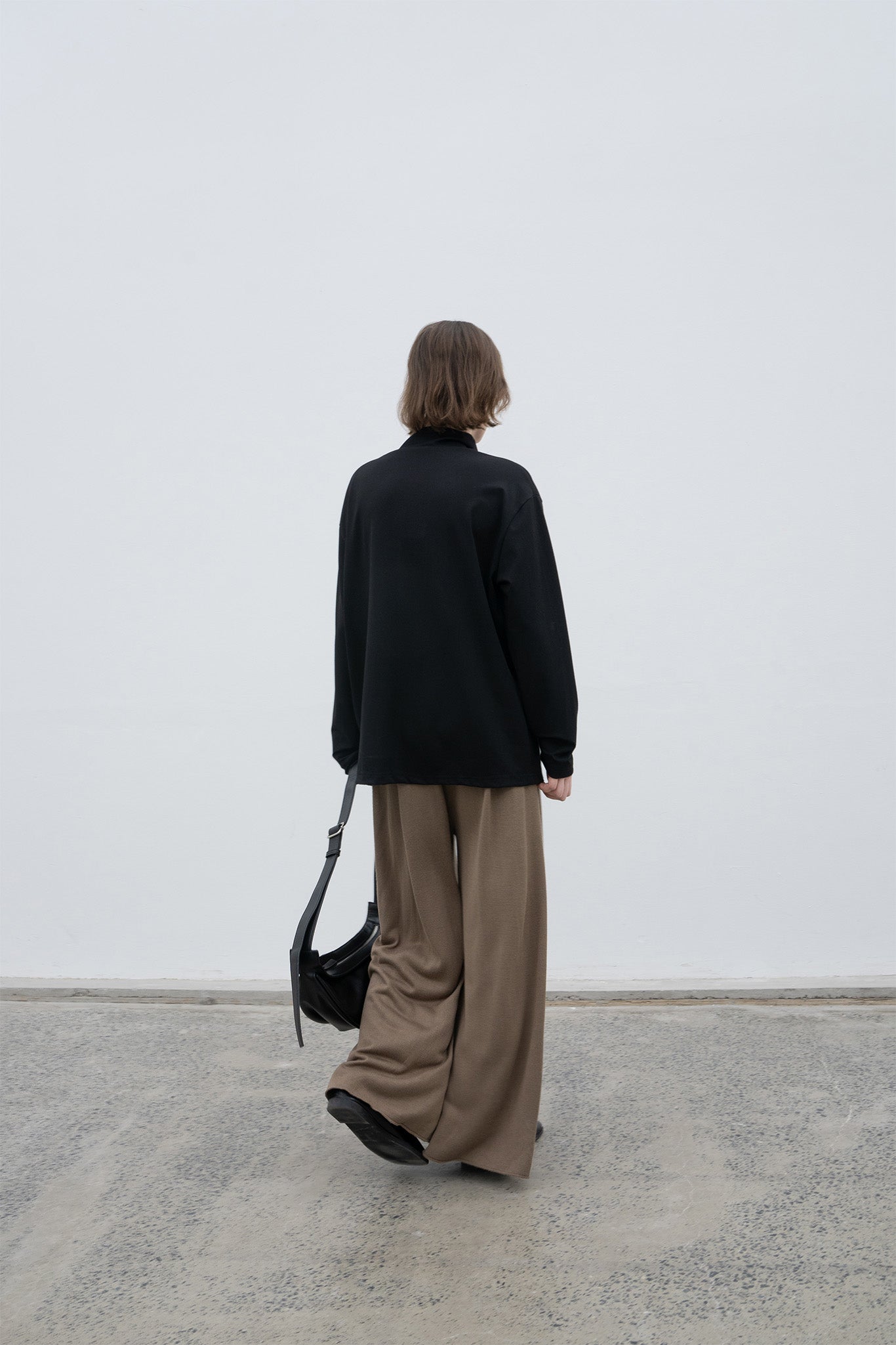 High neck long T-shirt cut-and-sew tops with logo 