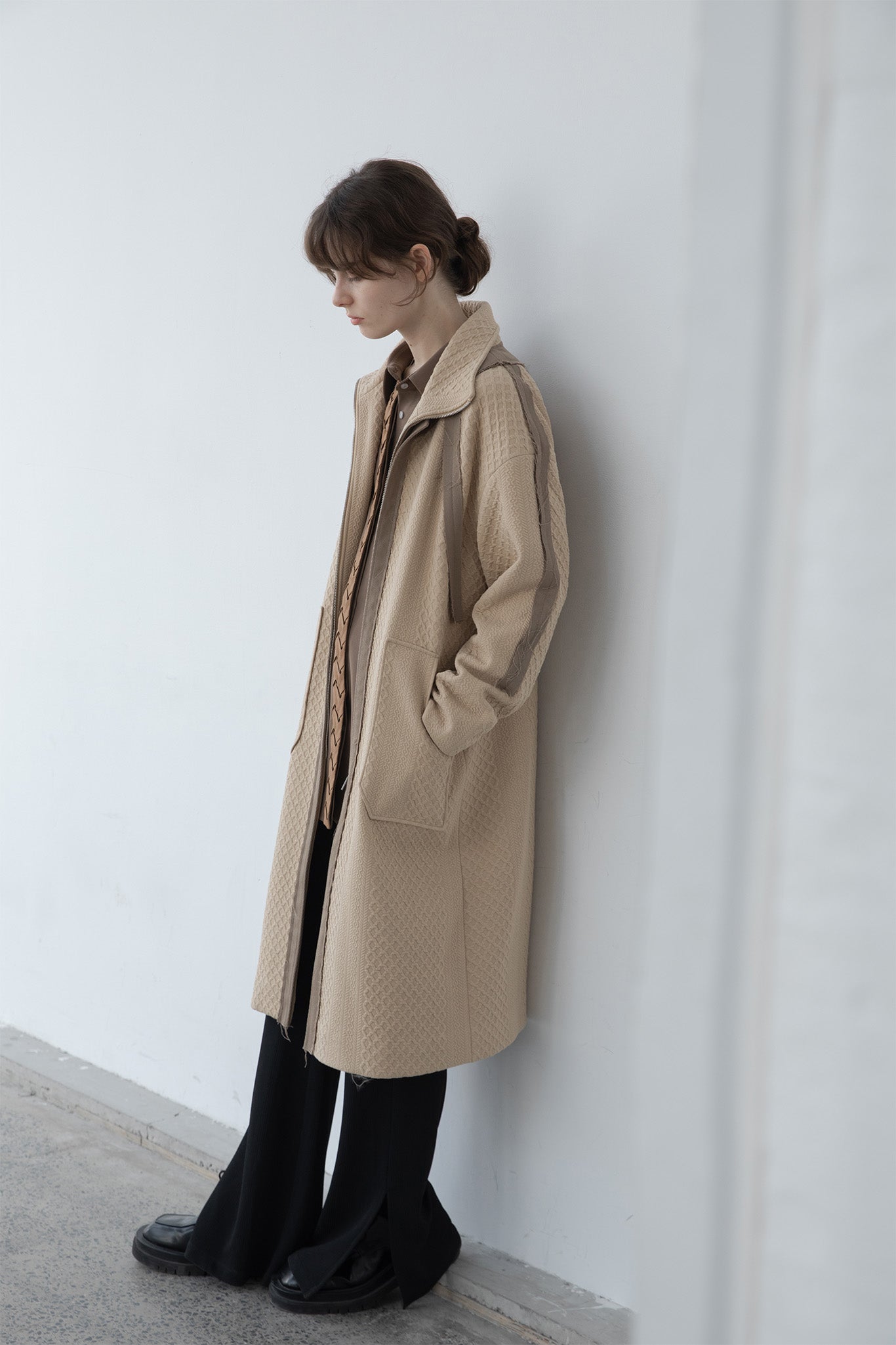 Cut-off line cable jacquard high neck long coat 