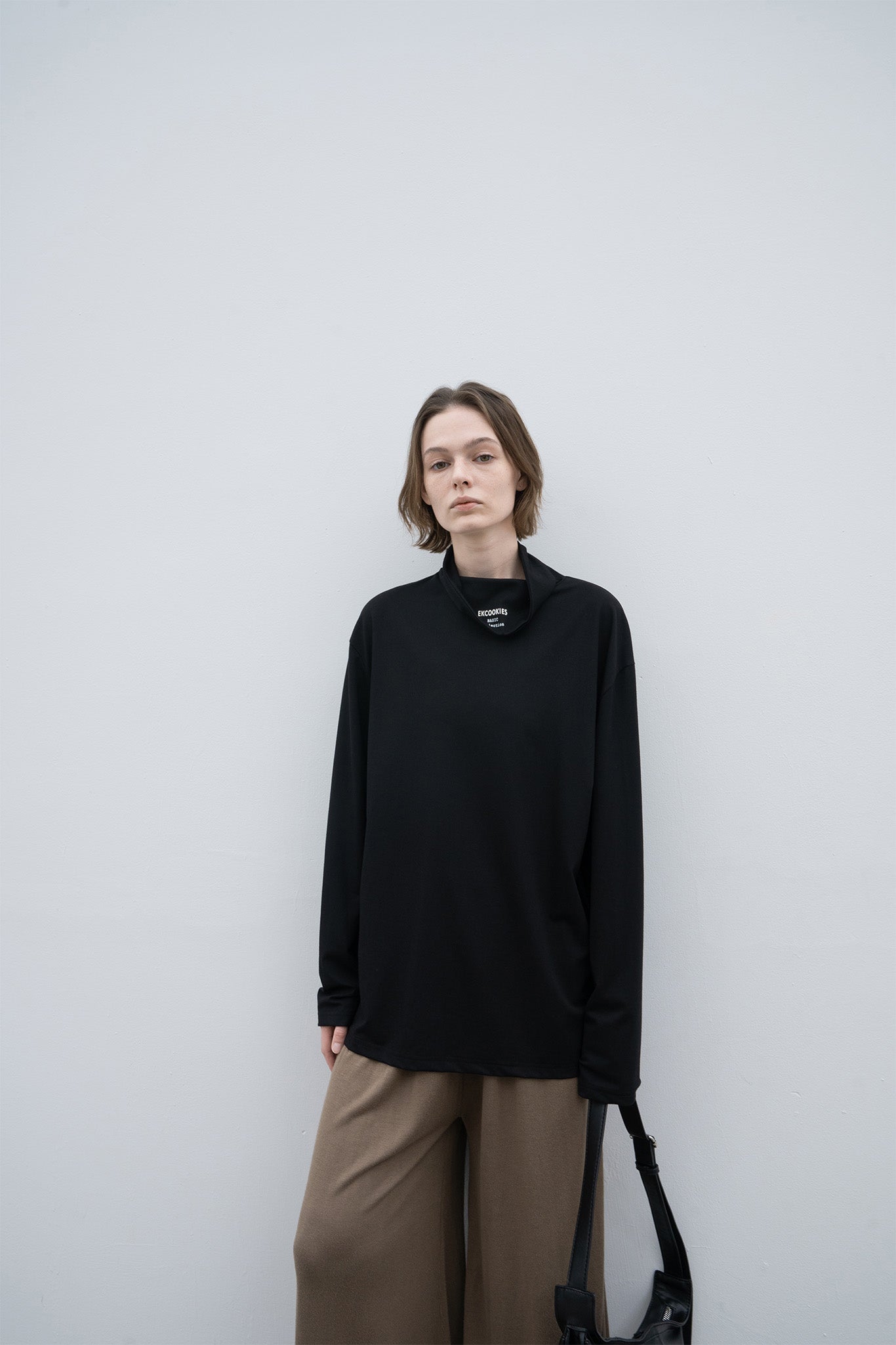 High neck long T-shirt cut-and-sew tops with logo 